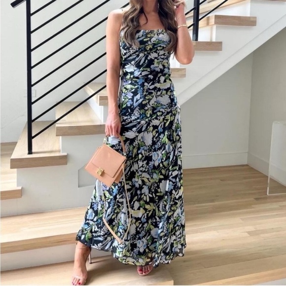 Abercrombie & Fitch Cowl Floral Maxi Dress in Medium Petite - Picture 2 of 9